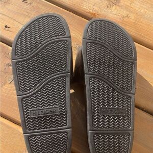 Tommy Hilfiger Black Slide Sandals